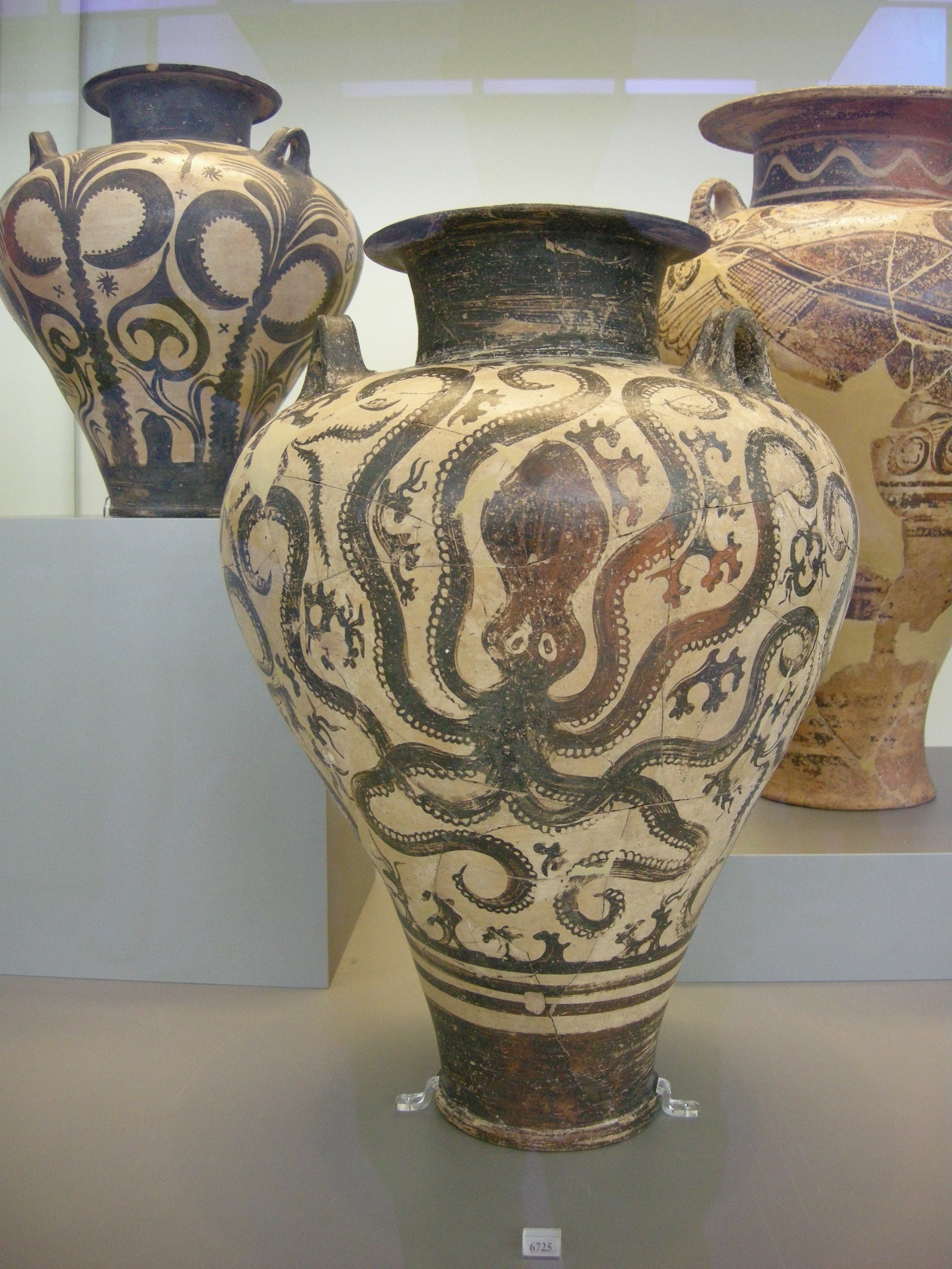 Микенская дворцовая амфора с осьминогом, XV век до н.э.