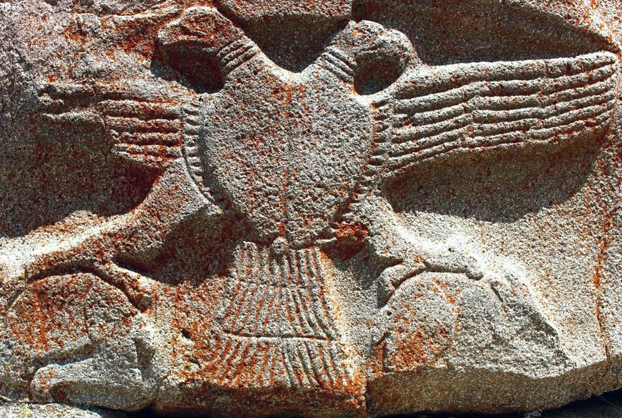 Хеттский двуглавый орёл. Малая Азия, около XIII в. до.н.э.