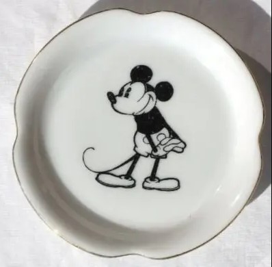 Эксклюзивная тарелка с изображением Микки Мауса