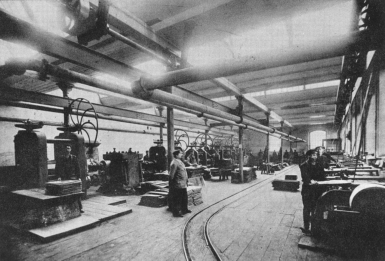 Интерьер одного из производственных цехов 1893 г