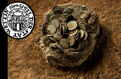 Найден клад монет 15-16 веков: серебряные талеры и редкие иностранные монеты