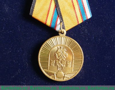 Медаль "100 лет Московскому Высшему Общевойсковому Командному Училищу" 2017 года, Российская Федерация